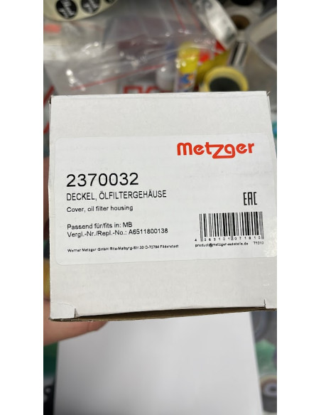 Mercedes 204 Vāks, Eļļas filtra korpuss