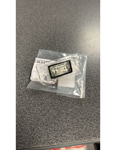 Mercedes-Benz B W246 nr zīmes lukturis...